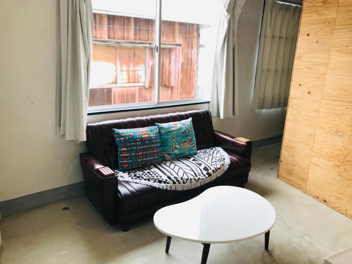 Meedafu'S Yui Hostel And Coffee Yoron Eksteriør bilde